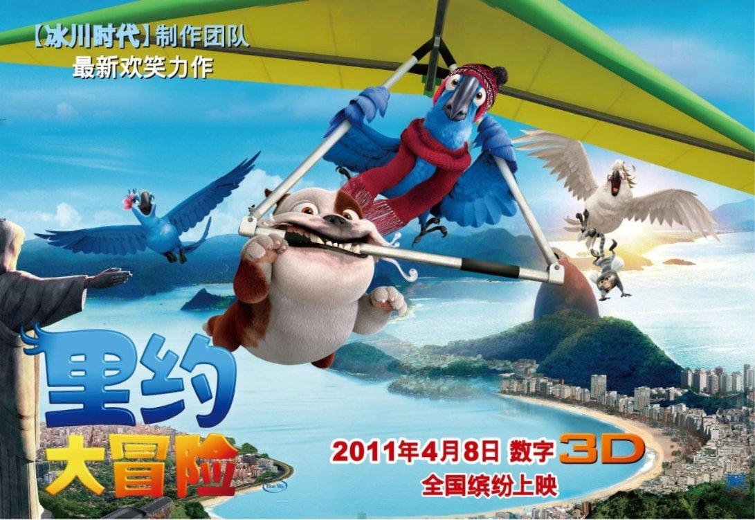 美艳!杨紫的穿搭,挂脖连衣裙露出内衣,美出新高度