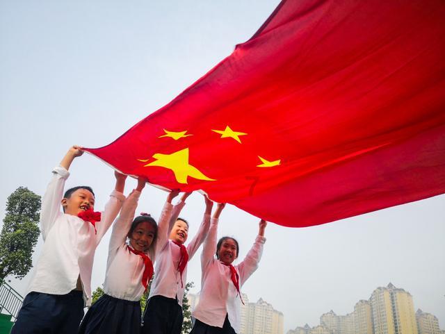 救援受困的向导
