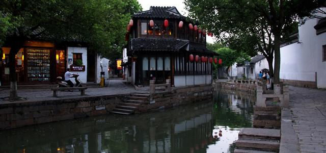 港口建设带活沿海经济