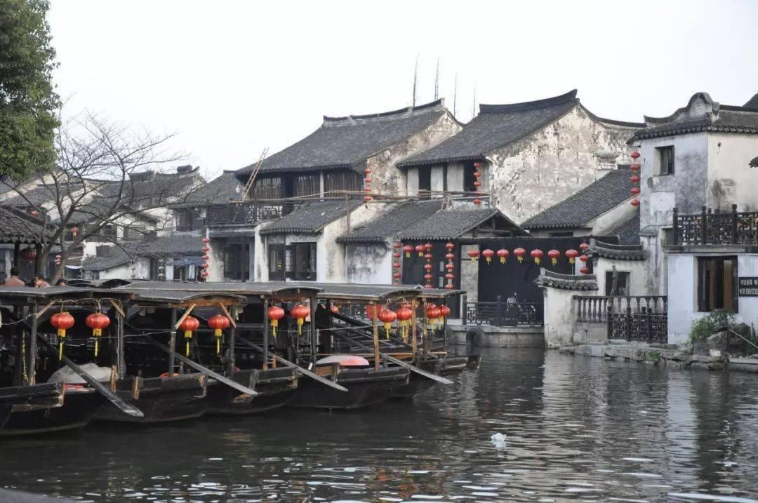 严控碳水竟致脱发？医生：健康减重并不需要完全戒碳水